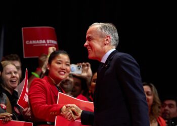 Mark Carney llega a la sede del partido Liberal tras los comicios. Foto: ERIC REID/EFE/EPA.